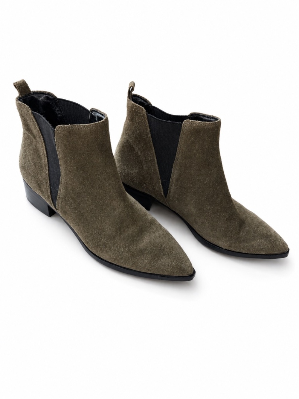 Marc Fisher Yale Olive Minimalist Suede Pointy Toe Chelsea Ankle Boots Size 8.5